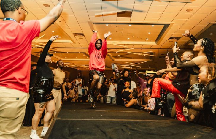 Maven Logik Lee performs